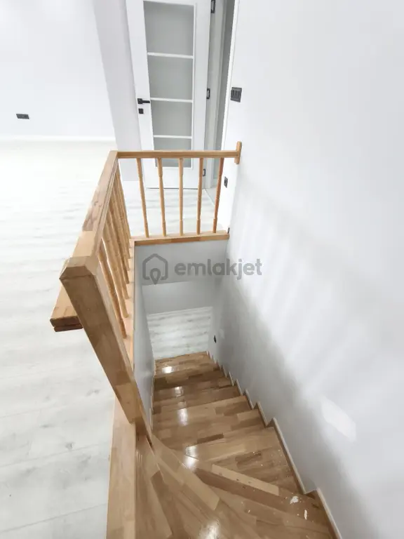 Yıldırım Mah.yengeç Sok.emsalsiz Ebeveyn Banyolu 6+2 Dublex 2
