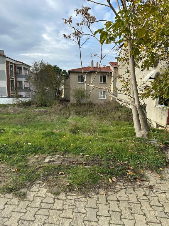 Ege Emlak'tan Yukarızaferiye'de 271 M2 Satılık İmarlı Arsa 2