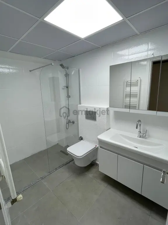 Bayraklı Günlük/haftalık/aylık Kiralık 3+1 Geniş - Temiz 2