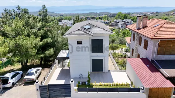Mahmut İşler'den Gürede 285m2 Arsa Tam Müstakil 4+1 Lüks Vill 2