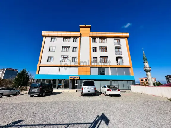 Akçadağ Gayrimenkul'den Asma Katlı İçi Yapılı Kiralık Dükkan 2