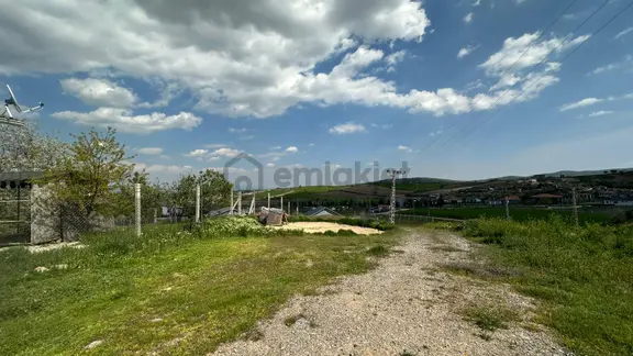 Pursaklar Yeşilova'da 160 Büyükbaşlık Kesimhaneli Çiftlik Devren 1