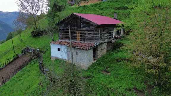 Trabzon Çaykara'da Satılık Müstakil Ev 1