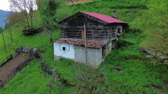 Trabzon Çaykara'da Satılık Müstakil Ev 2