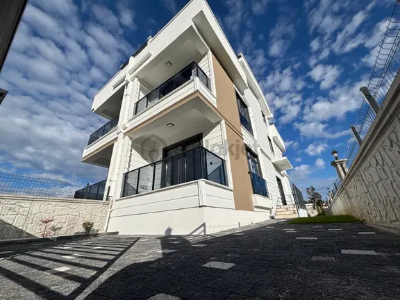 ▀▄mera Emlaktan Zeytinlide Özel Fırsat 3+1 190m2 Ultralüx Villa 1