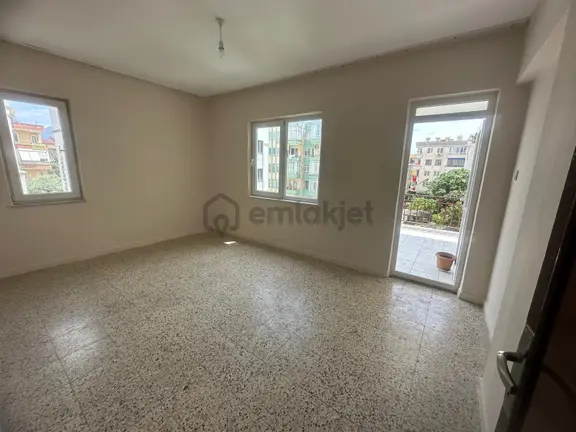 Alanya Güllerpınarı Mah.çimen Otel Sokağı Kiralık 2+1 Daire 2