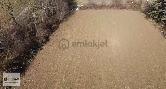 Altın Emlaktan Çakmaklar Mh.villalık Tarla İmar İçinde 1