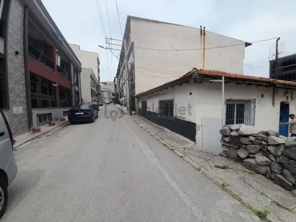 İzmir Buca İnönü Mah. Otokent E Yakın Depo Olmaya Müsait Yer 1