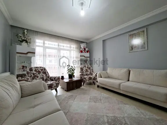 Recep Ümit Emlak'tan Derman Caddesi Üzerinde Satılık Ferah Geniş 2+1 Satılık Daire 2