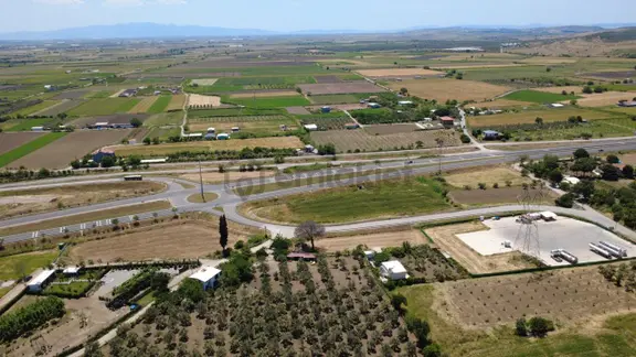 Solemio Karşısında Yol Kenarı 3841m2 Satılık Tarla 1