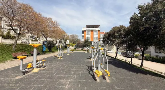 Altıeylül Fen Lisesi Yanı Satılık 1+1 2