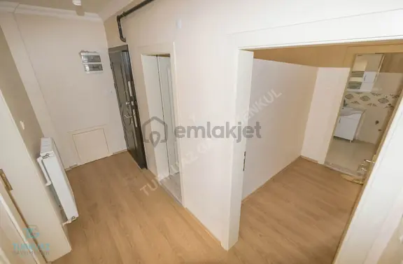 Cumhuriyet Mah. Elif Öğrenci Yurdu Yanında 2+1 Kiralık Daire 2