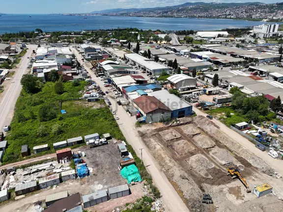 Altın Emlak'tan Depolamaya Uygun İmalat Ve Üretim Vinçli İş Yeri 1