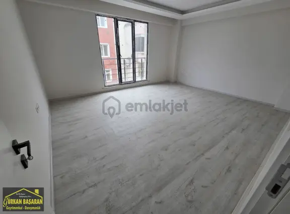 Anacadde Üzeri Satılık 3+1 Arakat 2