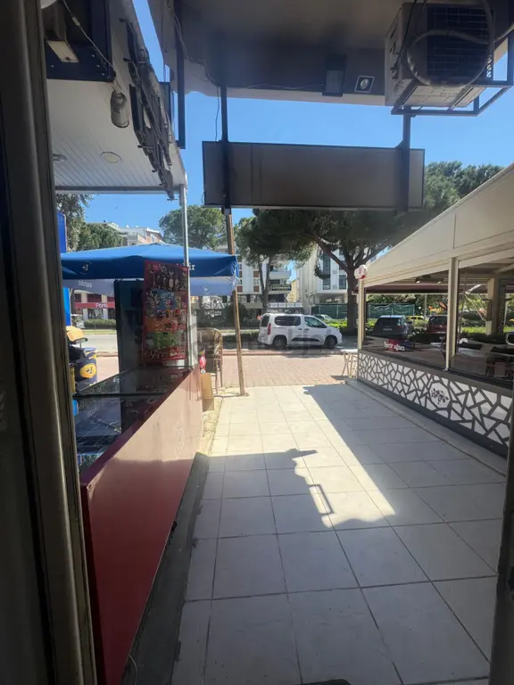 Didim Atatürk Bulvarı'nda Satılık 20m² Kiracılı Ofis/dükkan 2