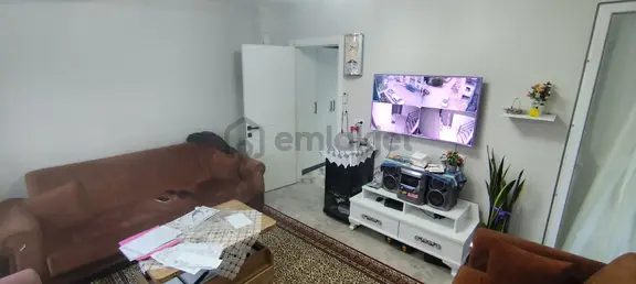 İlbadı Mahallesinde 3 Katlı Binanın 3. Katı 3 Yıllık 2+1/90 M2 Daire 3.700.000 Tl Satılıktır 1