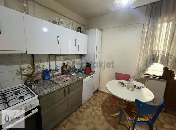 İzmit Merkezde Satılık Geniş 3+1 Daire 2