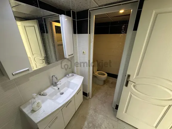 Uyaran 79 Gayrimenkulden Çevre Yolu Üstü 600 M2 3 Katlı İşyeri 2