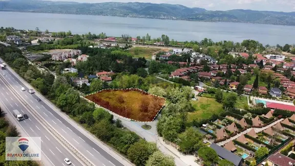 Sapanca Kırkpınar Muhteşem Konumda Satılık Köşe Parsel Arsa 2
