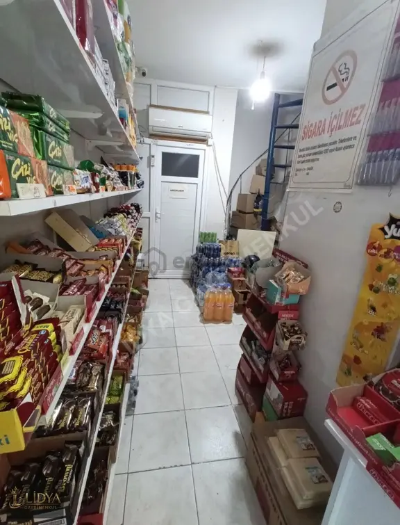 Çarşı Merkezde Satılık Dükkan 1