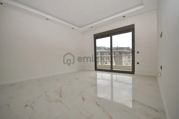 Alanya Oba'da Satılık 1+1 Daire - Denize Yakın, Manzaralı 1