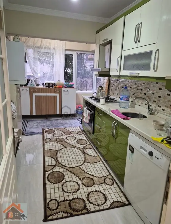 Yalova Merkez Şahin Caddesi'nde 3+1 Satılık Daire 2