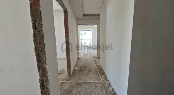 Pazarcı'da Ultra Lüks 3+1 Daire - Sıfır, Havuzlu, Otoparklı 2