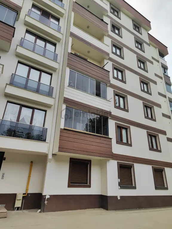 Yalı Gayrimenkulden Sürmene Merkez Manzaralı Ebeveyn Banyolu 3+1 2