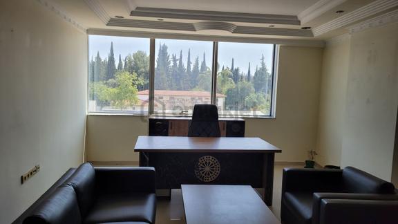Cadde Üzeri Plazada Kiralık 2+1 Ofis 1