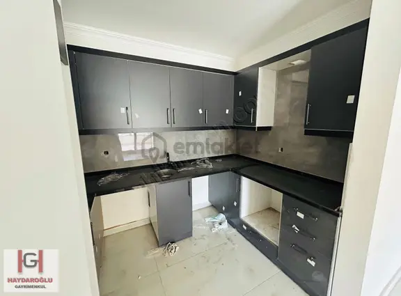 Arsuz Gökmeydan Mah'de Okan Towers'ta Satılık 1+1 Giriş Kat 2