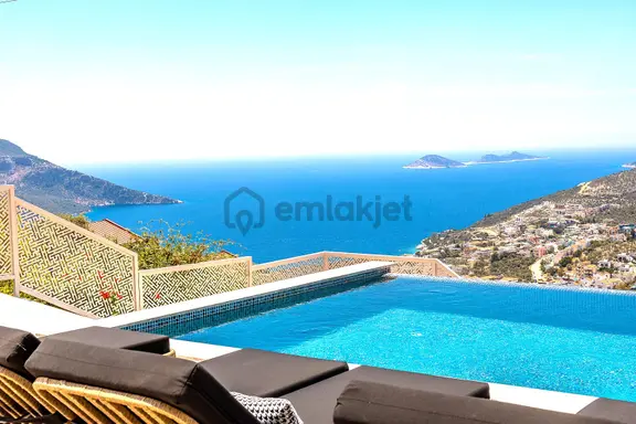 Kaş Kalkan’da Kapanmaz Deniz Manzaralı 2 Havuzlu Villa 2