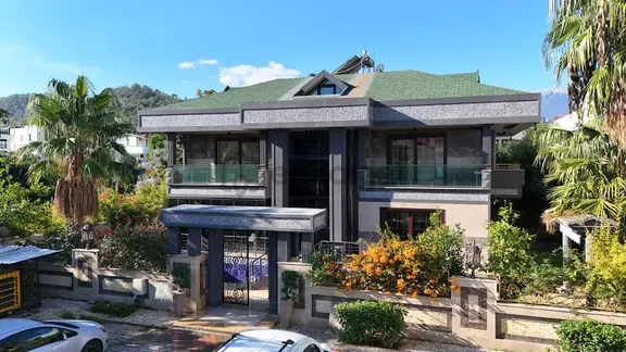 Antalya Kemer Merkezde Lüks Satılık Müstakil Villa 2