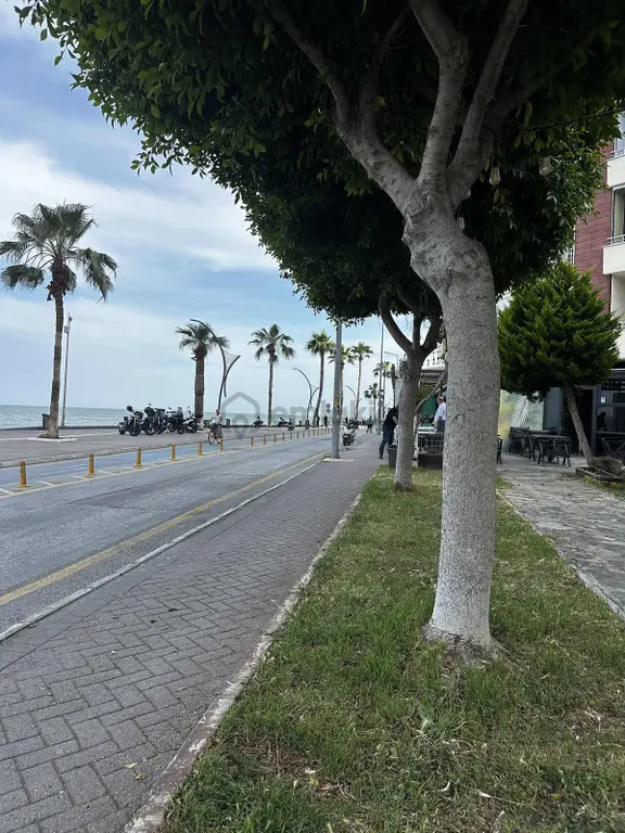 Uçanyapı'dan Viranşehir Sahile Sıfır Devren Ruhsatlı İş Yeri 2