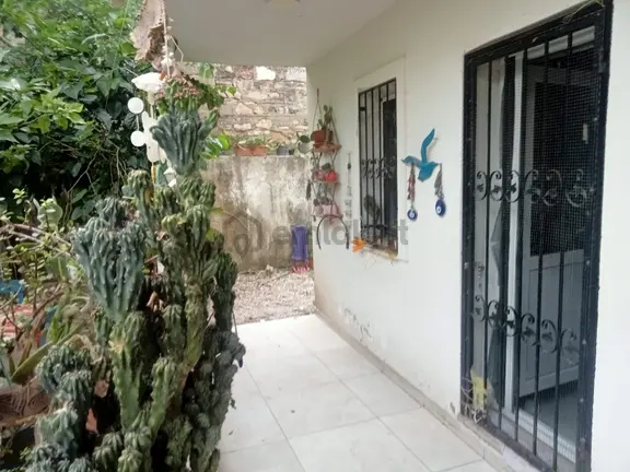 Çeşme Merkezde Çarşıya Yakın Sezonluk Kiralık Daire 1