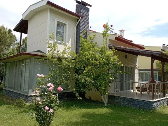 Startkey'den Burhaniye'de Plaja Sıfır Sitede Satılık Müstakil Villa 1
