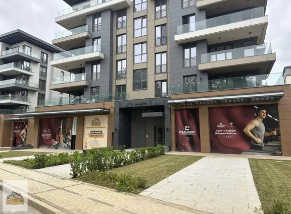 Emlak Konut Çınarköy Evleri 165 M² Cadde Kiralık Dükkan 1