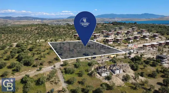 İzmir Aliağa'da 4421 M2 Emsalsiz İmarlı Arsa 1