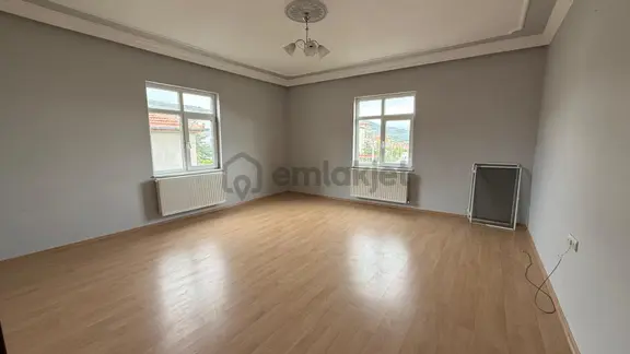 Öz Gaye Emlaktan Develi Reşadiye Mahallesinde Satılık Daire 2