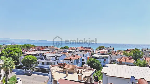 Akçay İkizçayda Gültaş Emlaktan Kiralık Denize Çok Yakın Köşe Dükkan 1