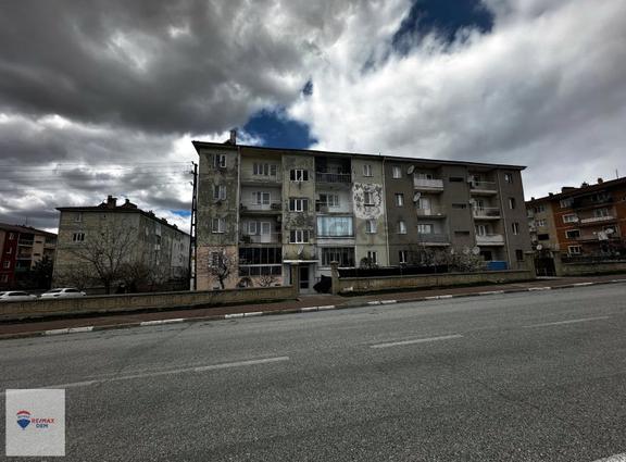 Remax Dem'den Yunus Emre Mah. Fırsat 2+1 Satılık Daire 1