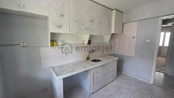İzmir Tire Sb Emlak'tan Turgut Özal Bulvarında Satılık 3+1 Daire 2