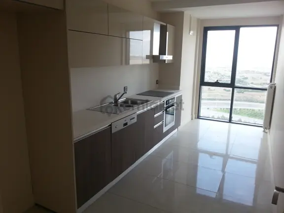 Venezia Mega 3+1 Avm Cephe Boş Taşınmaya Hazır Kiralık Daire 1