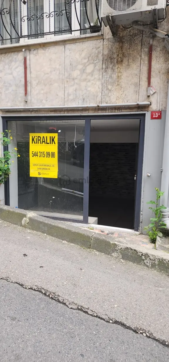 Şişli Harbiyede Kiralık Bakımlı Dükkan 1