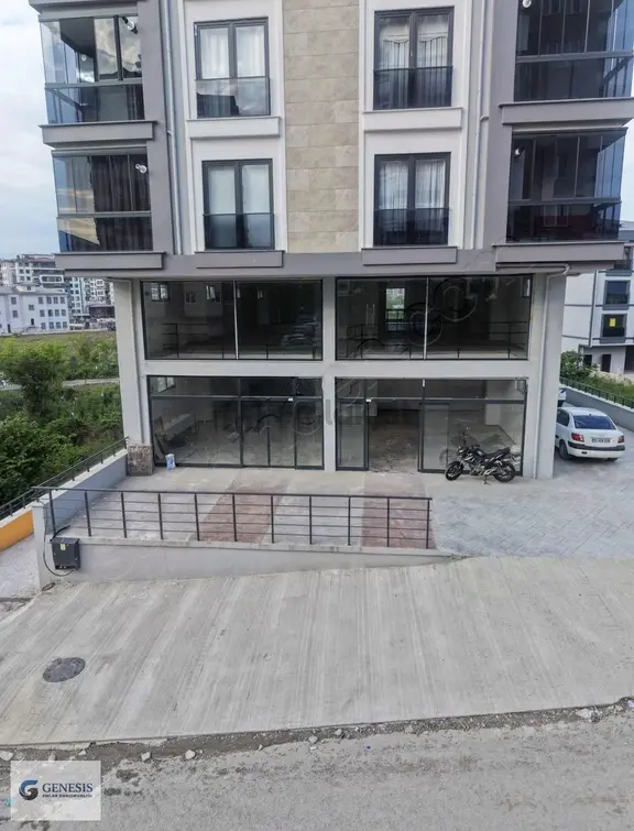 Genesis Emlaktan Karşıyaka Mah'de 500 M2 İş Yeri 1