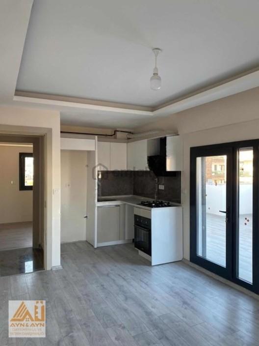 Karşıyaka Şemikler Fırsat Kiralık 2+1 Daire 1