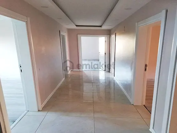 Cadde34 Yapı'dan Silivri'de Merkezi Konum Kat Mülkiyetli Ebeveyn Banyolu Balkonlu Yüksek Giriş 3+1 1