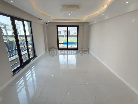 Bulut Yatırımdan 5+1 380 M² Arsa İçerisinde 200 M² Müstakil Ev 2