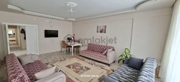 Develi Reşadiye Mahallesi Ana Cadde Üzerinde Satlık Çok Geniş 3+1 Daire 2