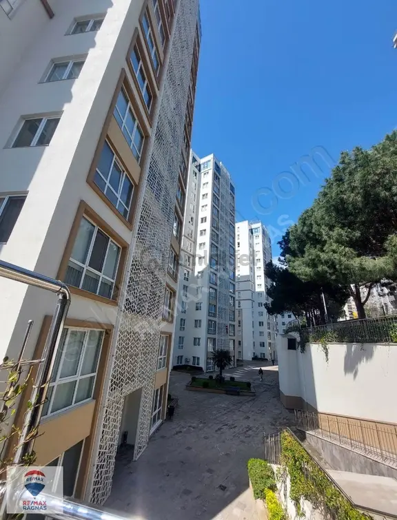 Şehrizade Konutları'nda Satılık 3+1 Büyük Daire 1
