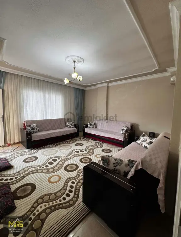 Mersin Selçuklar Mahallesinde 3 Katlı Müstakil 2